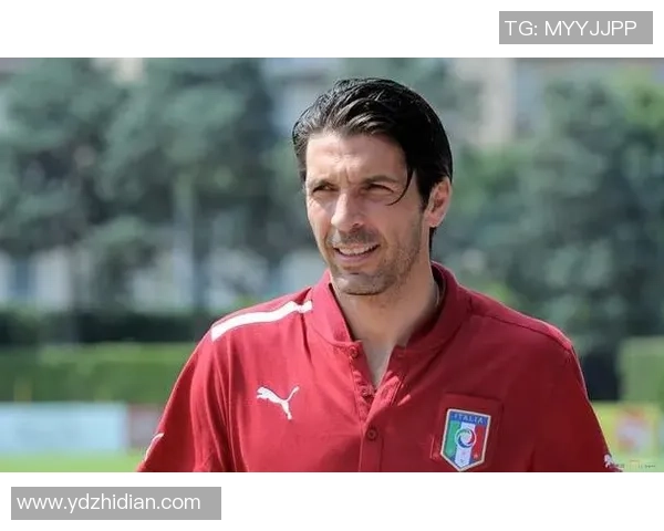 88号足球明星布冯的传奇人生与辉煌职业生涯回顾 88号足球明星布冯的传奇人生与辉煌职业生涯回顾