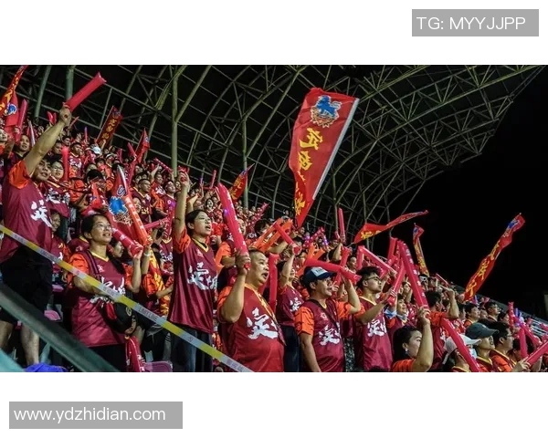 足球明星齐聚澳门激情踢球盛宴引发球迷热潮 足球明星齐聚澳门激情踢球盛宴引发球迷热潮